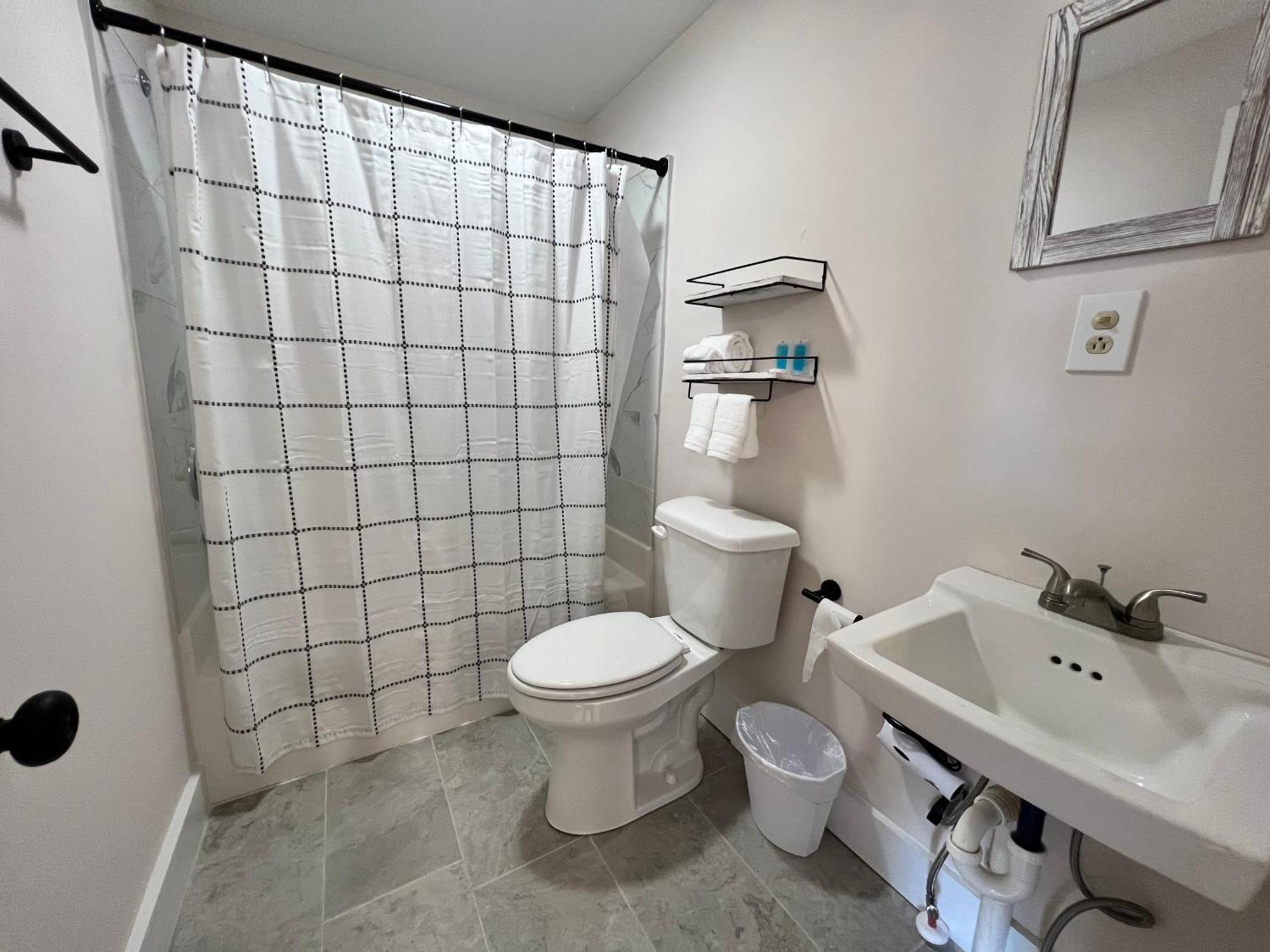 The Washington Inn Galax Bilik gambar